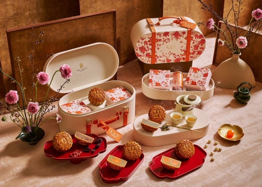 When the Moon Rises: Pan Pacific's Hai Tien Lo Bridges Heritage and Artistry in Mooncake
