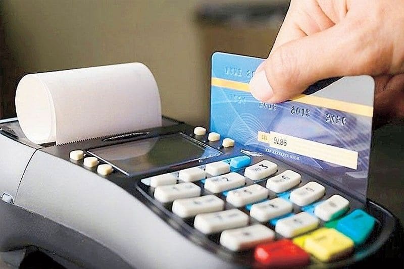 Philippine Banks Pull Back on Lending as Growth Risks Mount