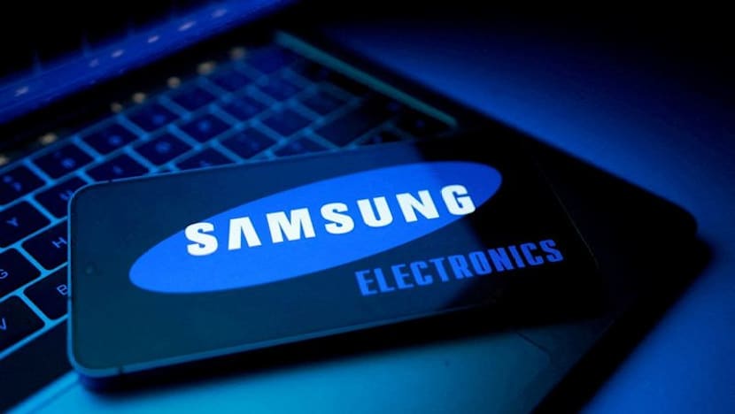 Samsung Electronics Drops 8% as Market Questions Buyback Strategy