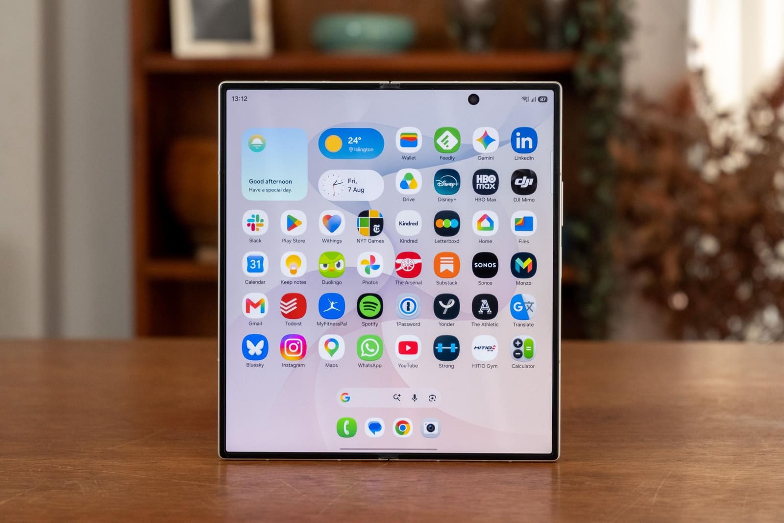 Samsung Keeps the Fold Formula, Refines the Details