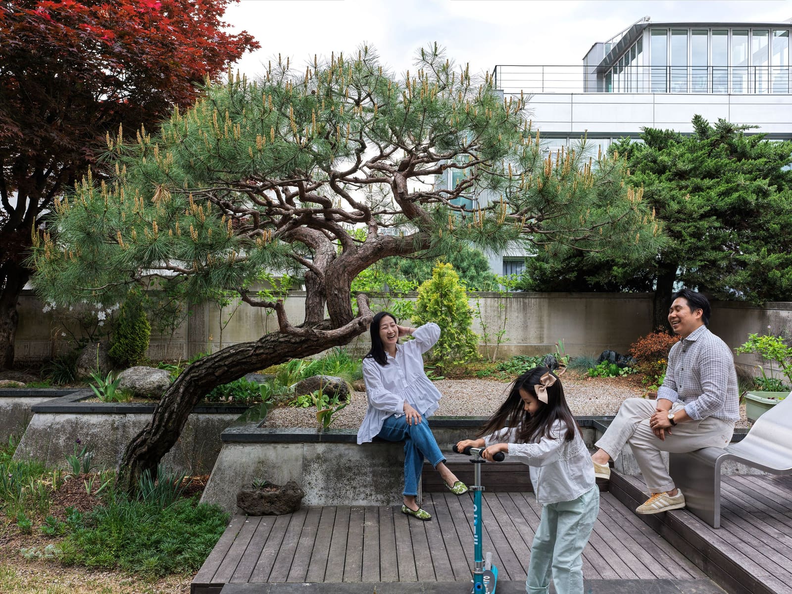 A Seoul Designer Built Her Studio Inside Her Home, And the Walls Do More Than You Think