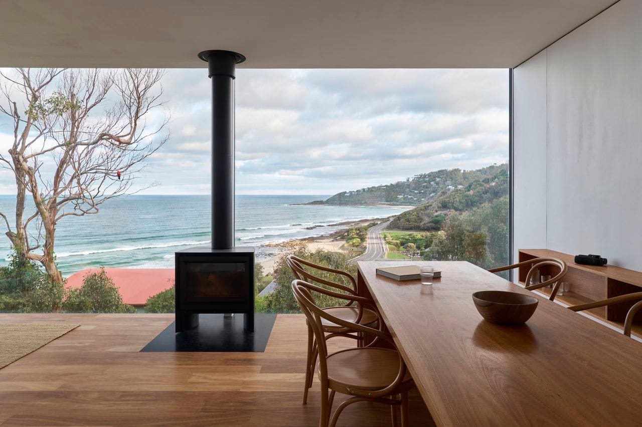 Simplicity and Restraint Define a Coastal Cabin in Victoria