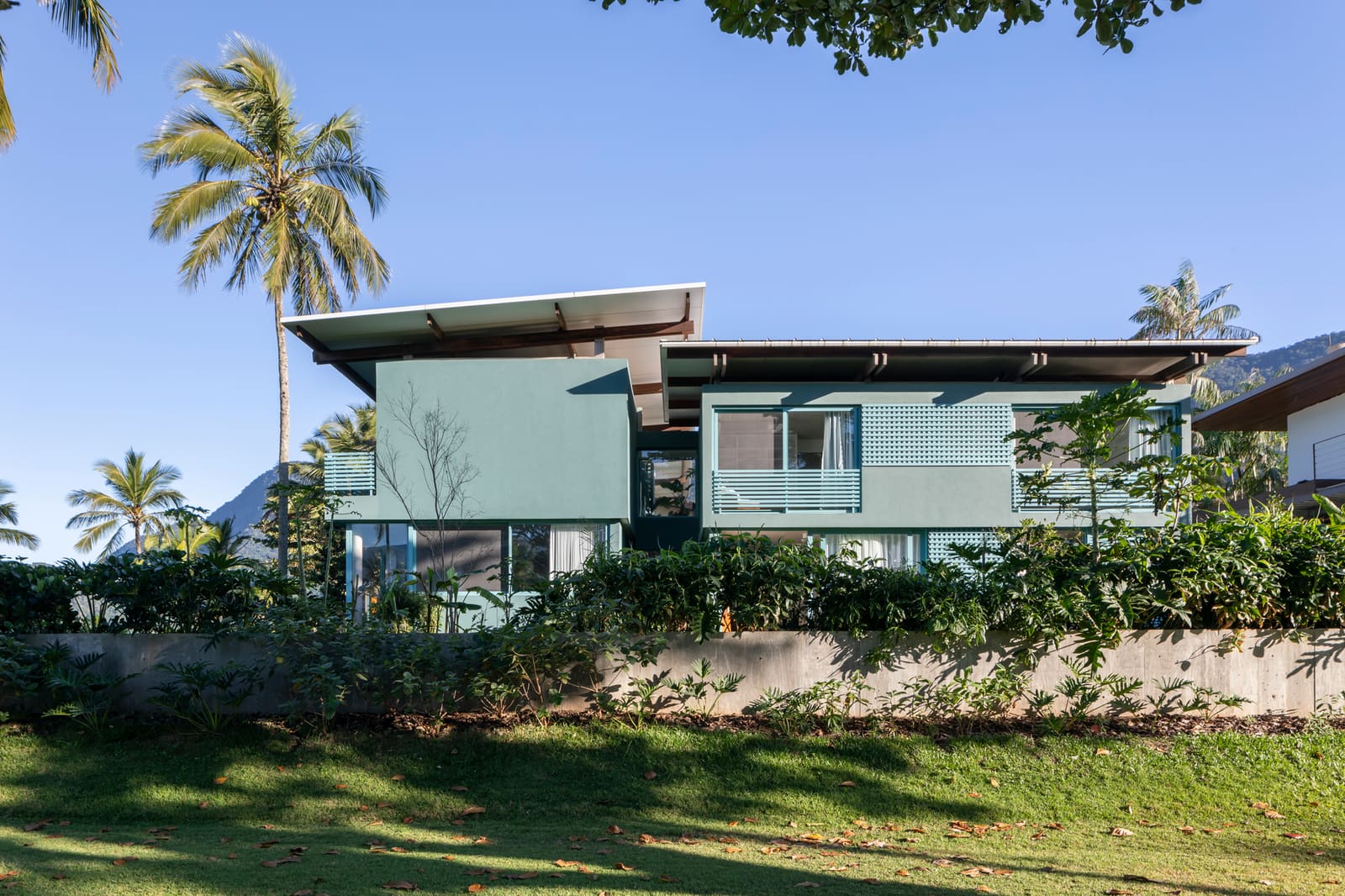 Six Families, One Shore: Designing Collective Living on Brazil's Coast