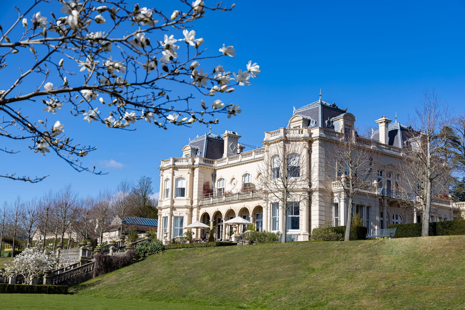The Surrey Estate That Proves Intimacy and Grandeur Can Coexist