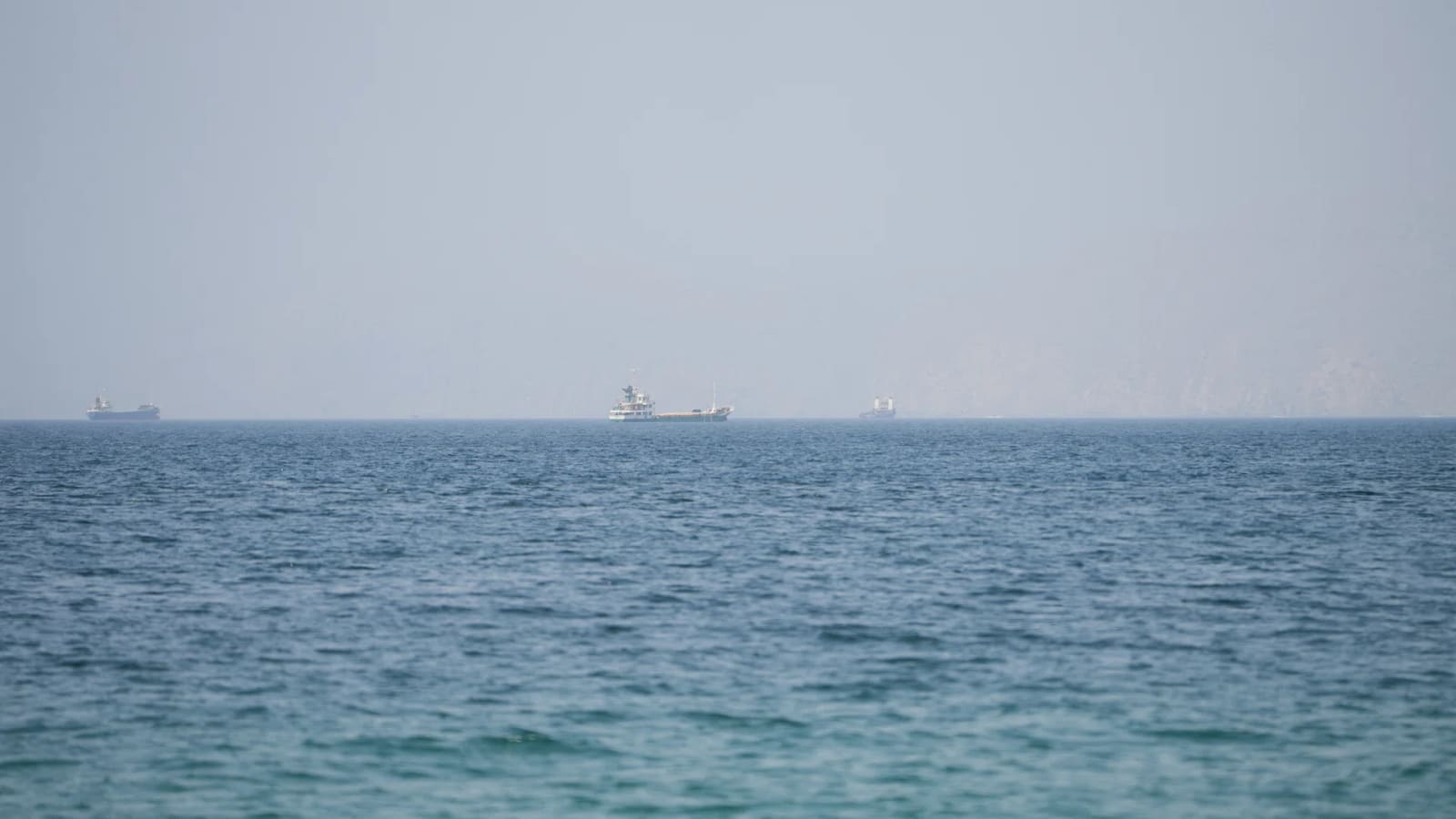 Tehran Sets Conditions for Strait of Hormuz Access Despite Progress With Muscat