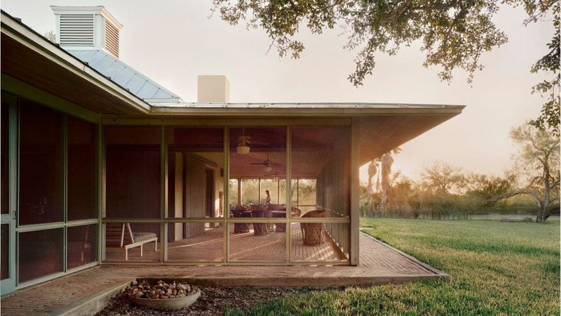 When a Ranch House Built for Passive Cooling Gets a Second Look