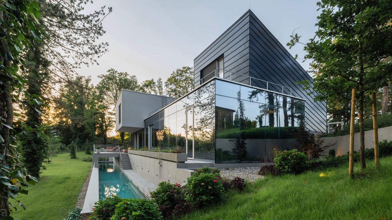 Three Volumes, One Vision: A Fragmented House in Zagreb
