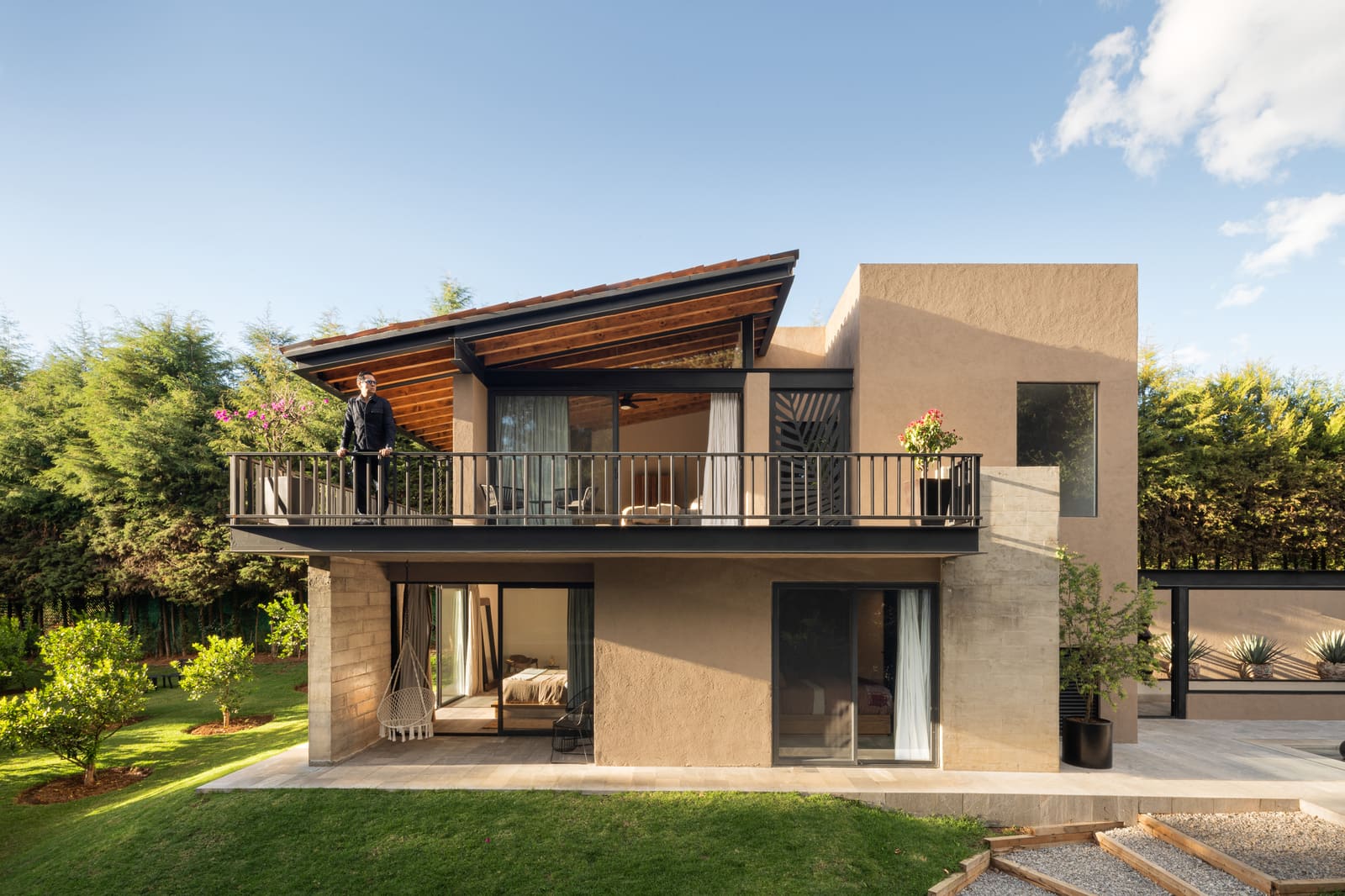 When Tradition Shapes Contemporary Form: A Mexican House in Dialogue with Place