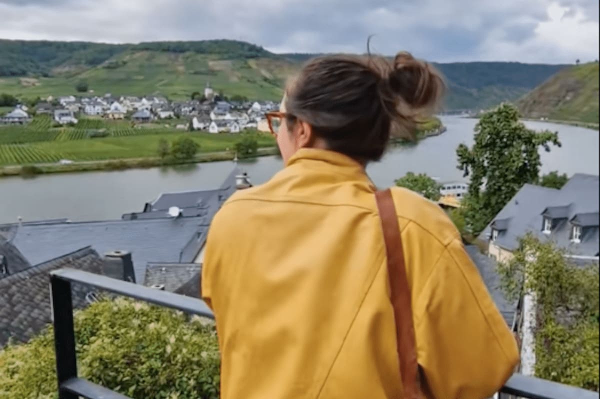 Travel Influencers Shift to Shorter Trips as Audiences Tighten Budgets