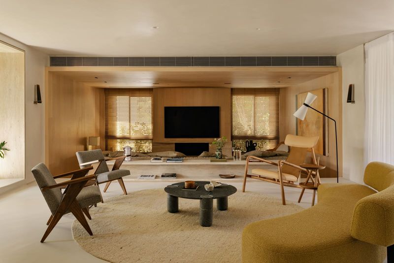Unlocking Flow: A São Paulo Apartment Reimagined Through Material Memory