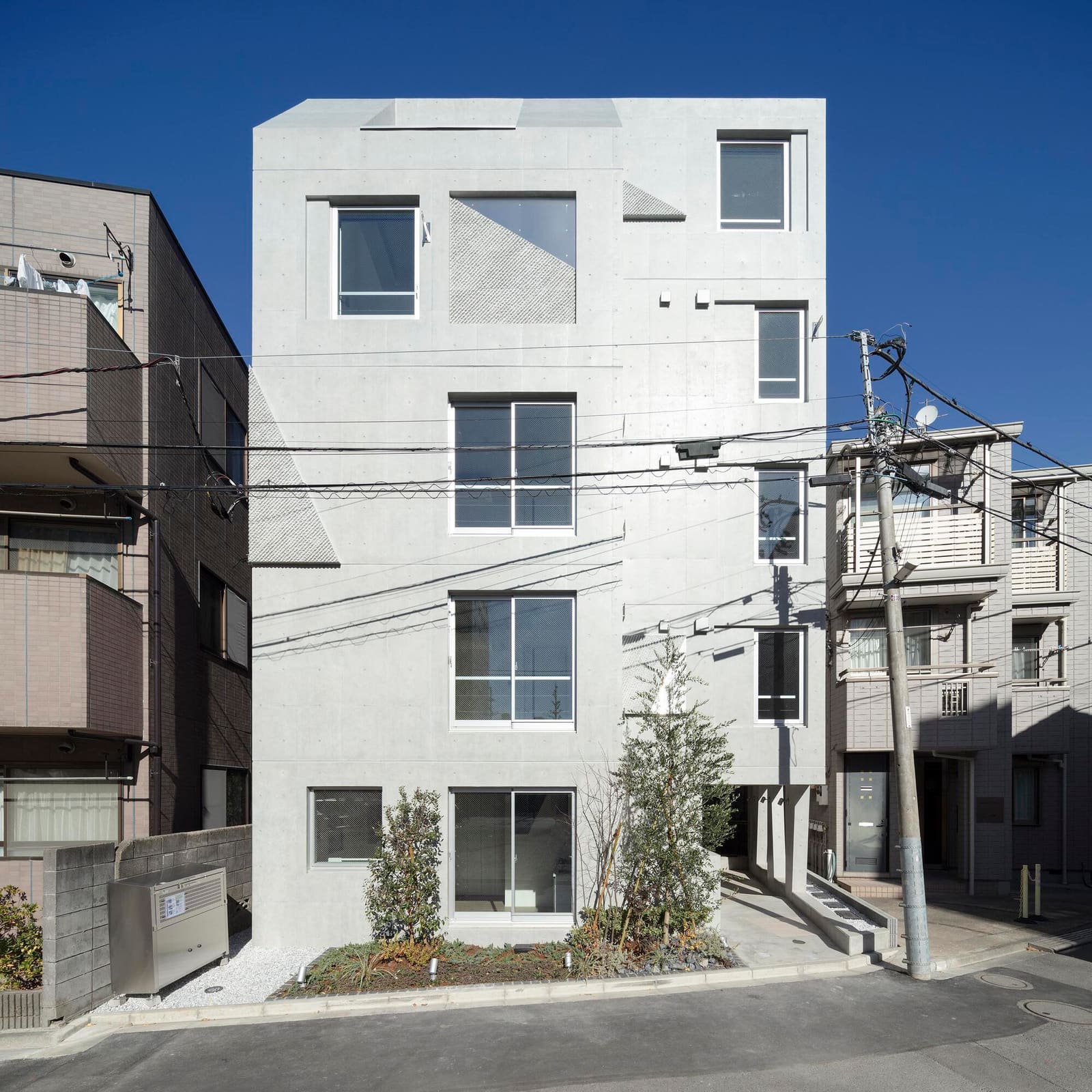 When Urban Density Meets Geographic Memory