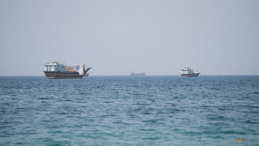 US Naval Blockade Threat Lifts Oil Prices Amid Iran Strait Tensions