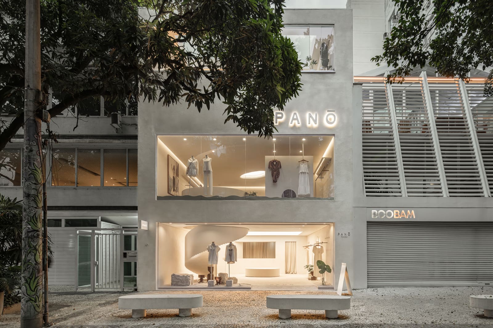 Vertical Retail: How AIA Estúdio Transformed a Single-Floor Store Into a Three-Story Journey