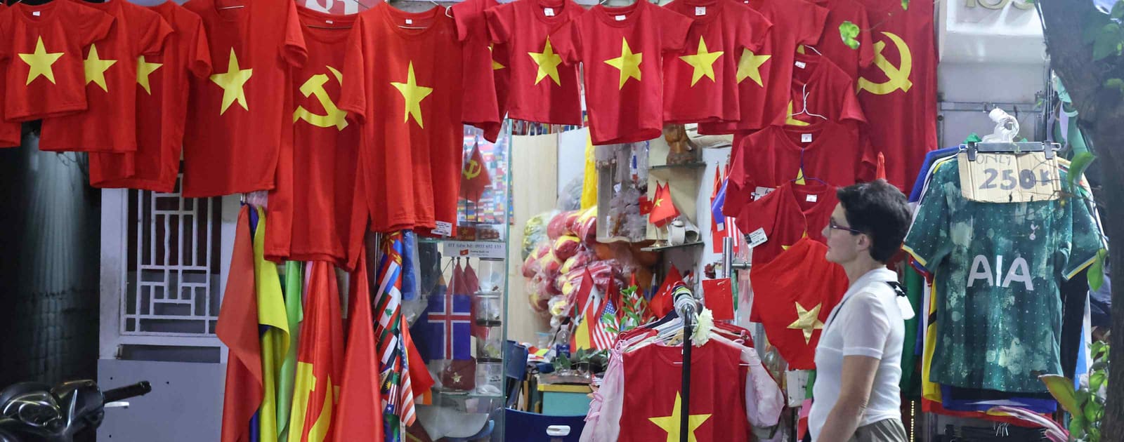 Vietnam's 8.2% First-Half Growth Masks Concerns Over Inflation and Structural Gaps