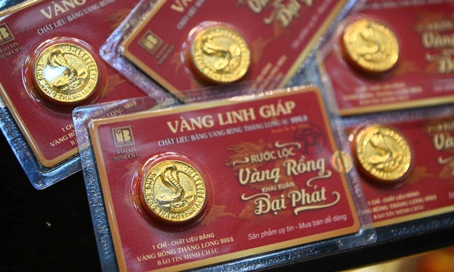Vietnamese Gold Trades Lower as Local Prices Diverge From Global Rally