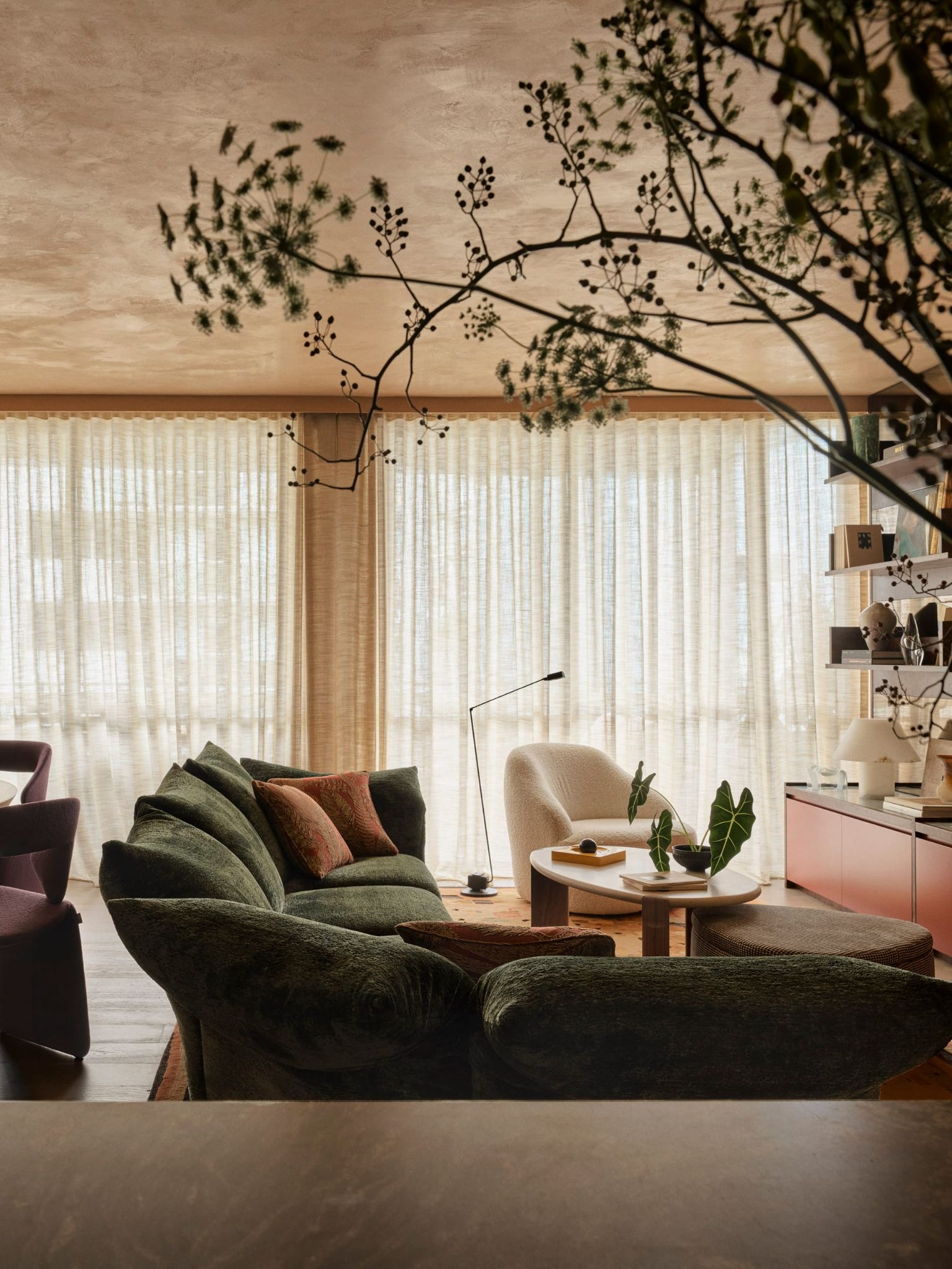 Chromatica: Arent&Pyke Orchestrate a Jewel-Toned Symphony in Elizabeth Bay