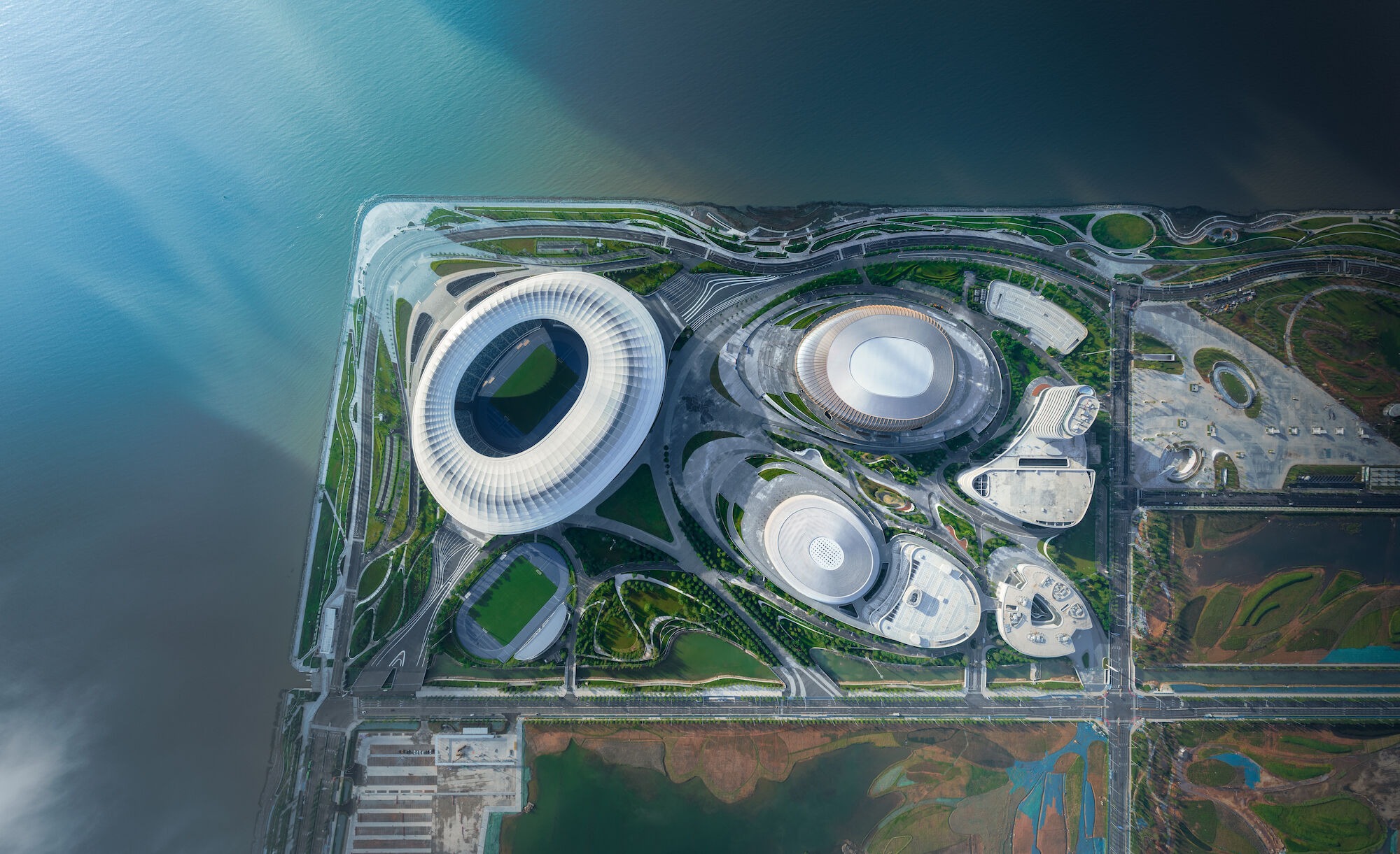 Greater Bay Area Sports Centre: A Civic Landscape Shaped by Motion and Geometry