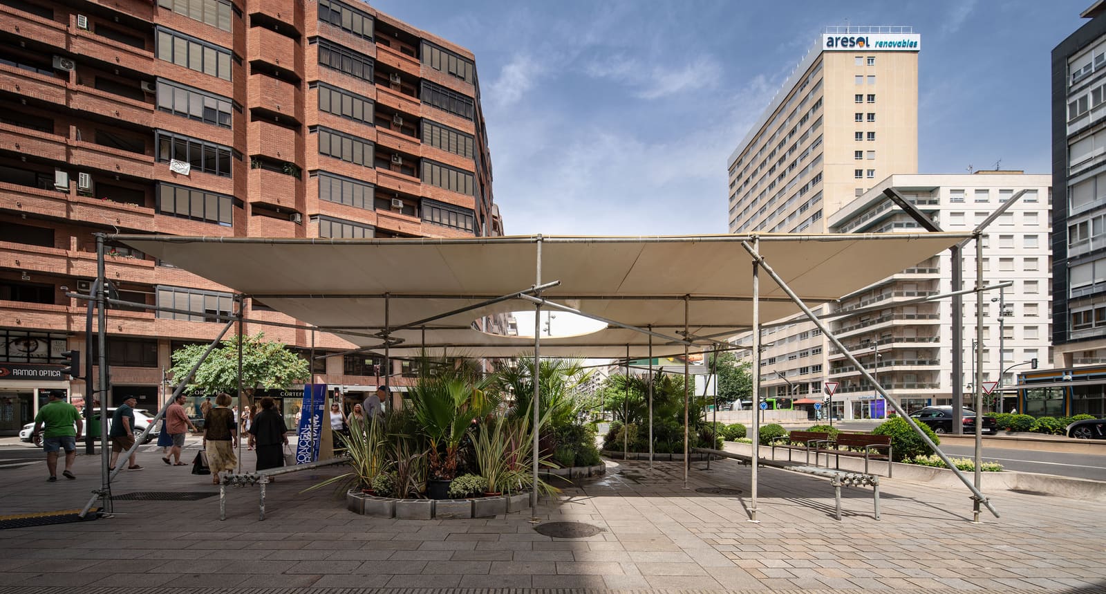 When Trees Are Not Enough: Rethinking Urban Shade in a Warming World