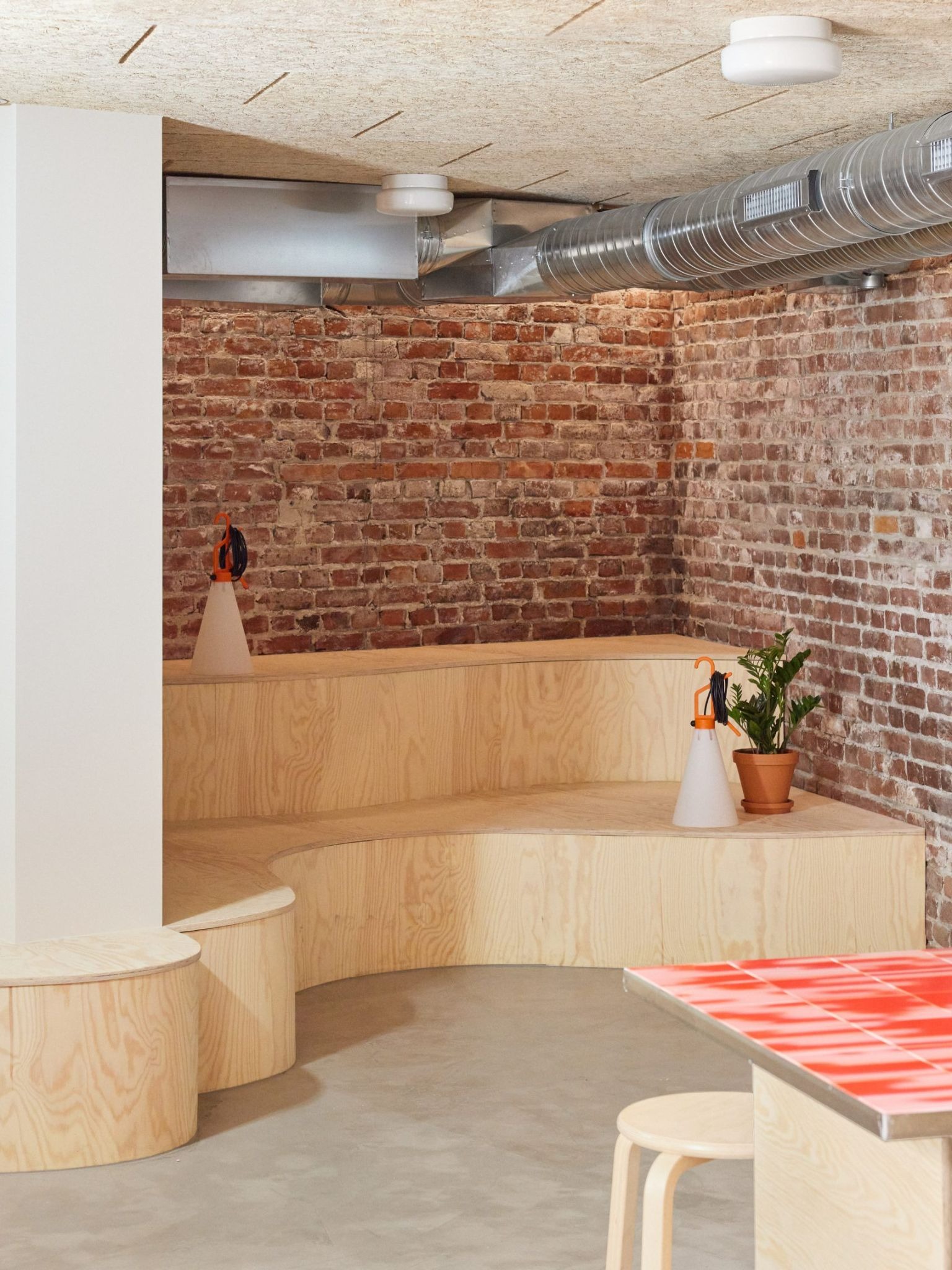 Podimo Podcast Studio Office by Omhu Projects: Where Sound Meets Space in Oslo