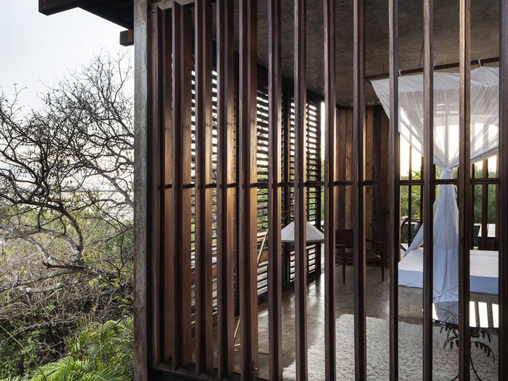 Falcon House by PAT. architetti associati: Off-Grid Architecture Born from Landscape, Climate and Simplicity