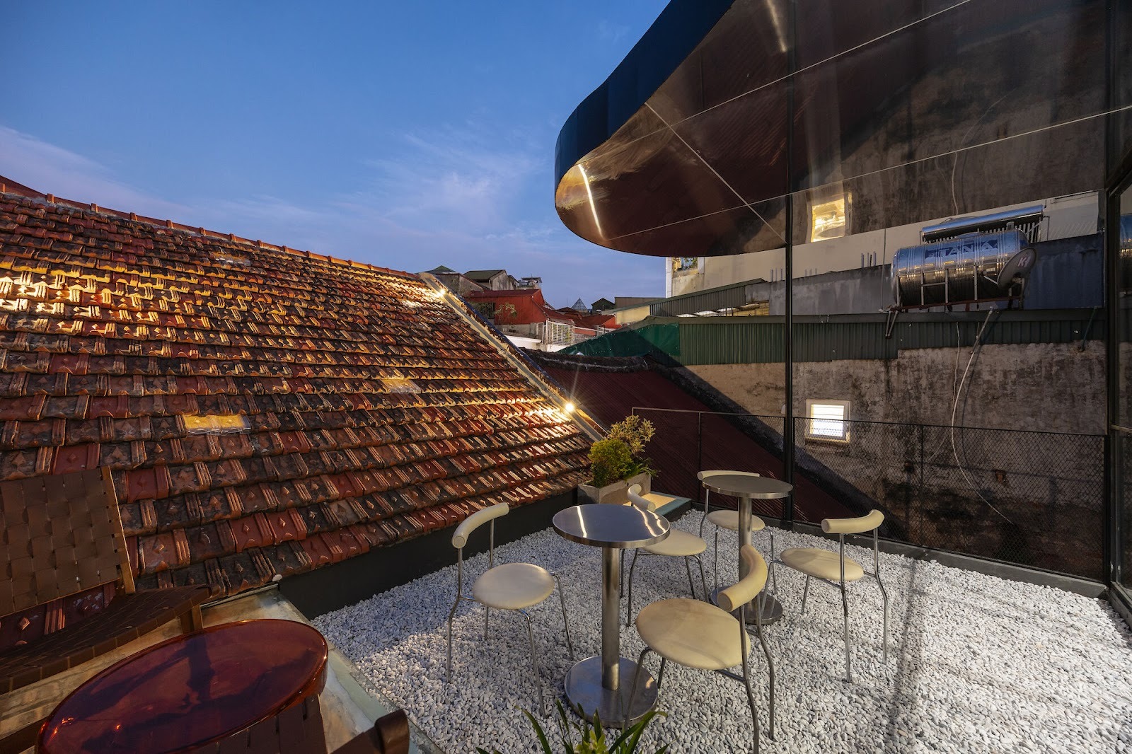 Cultra Taproom by Idee Architects Reimagines Urban Brewing Culture in Vietnam