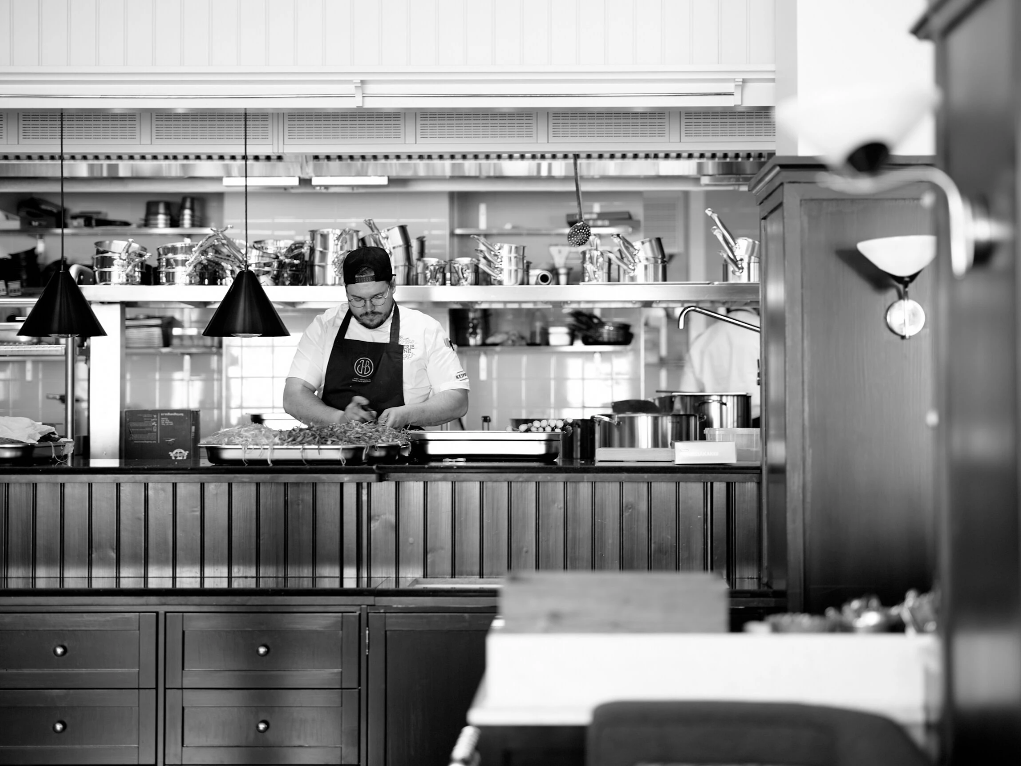 Brasserie Lionne Fyra’s Masterclass in Balancing Parisian Grandeur with Finnish Comfort