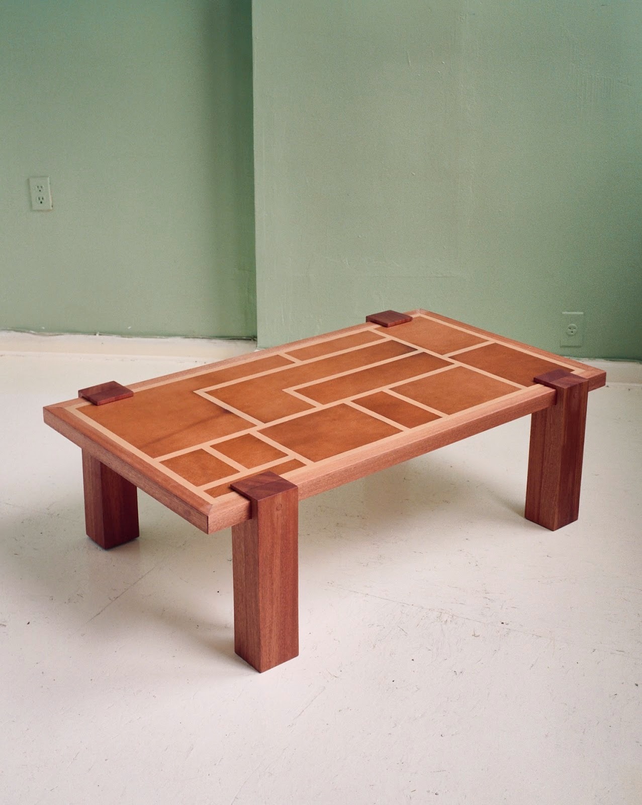Skyscraper Coffee Table and the Quiet Translation of Manhattan into Furniture