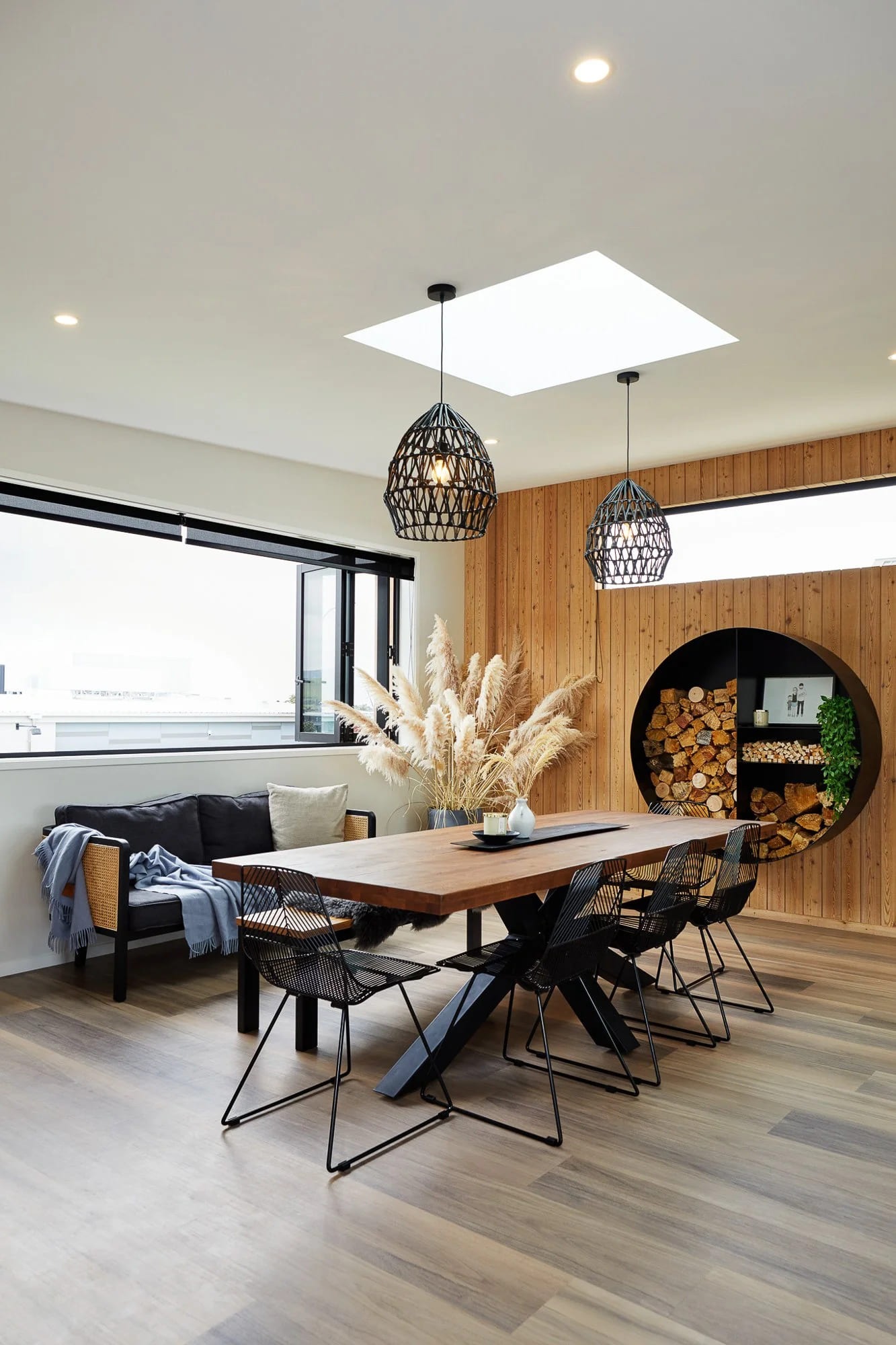 Otira Close: An Architectural Retreat Overlooking Lake Wakatipu