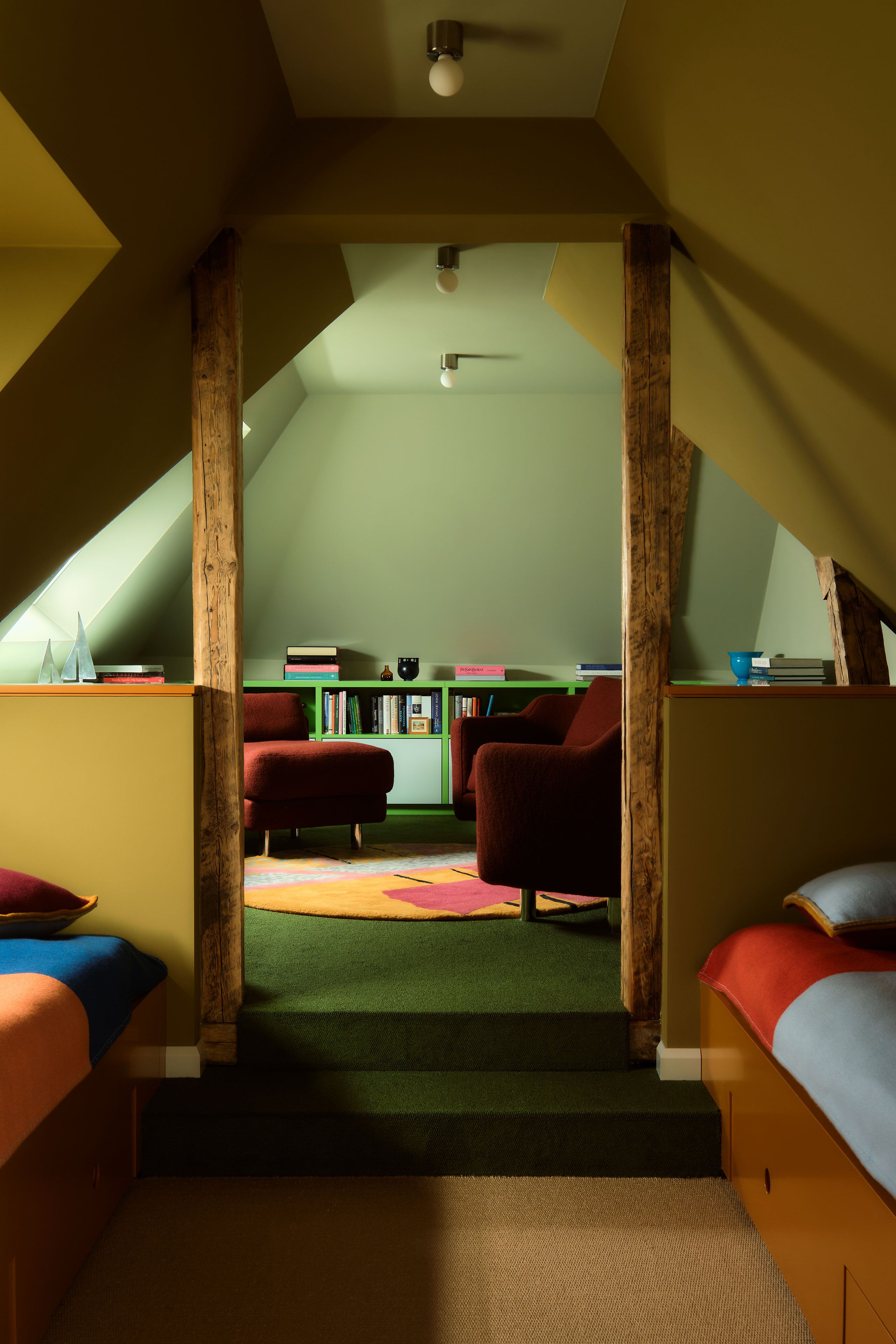 Chromatic Revival: Gisbert Pöppler Reimagines A 1920s Garden Villa In Hagen