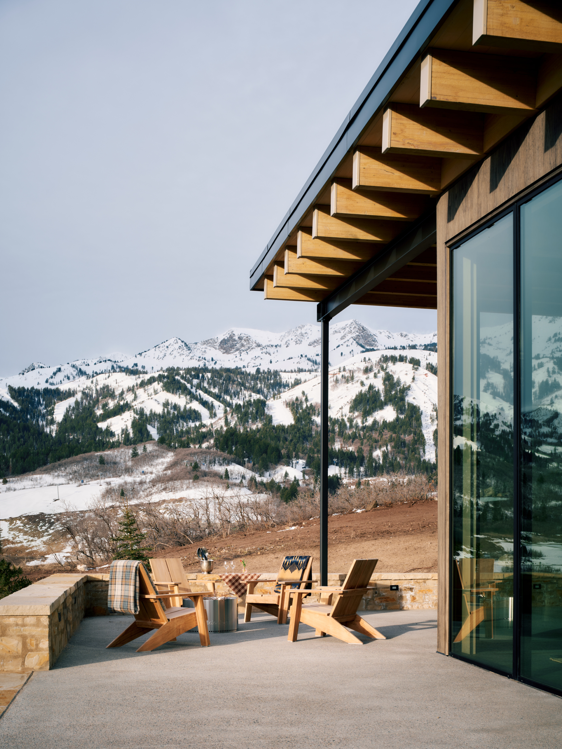 A Camp Reimagined: Where Alpine Heritage Meets Contemporary Ease