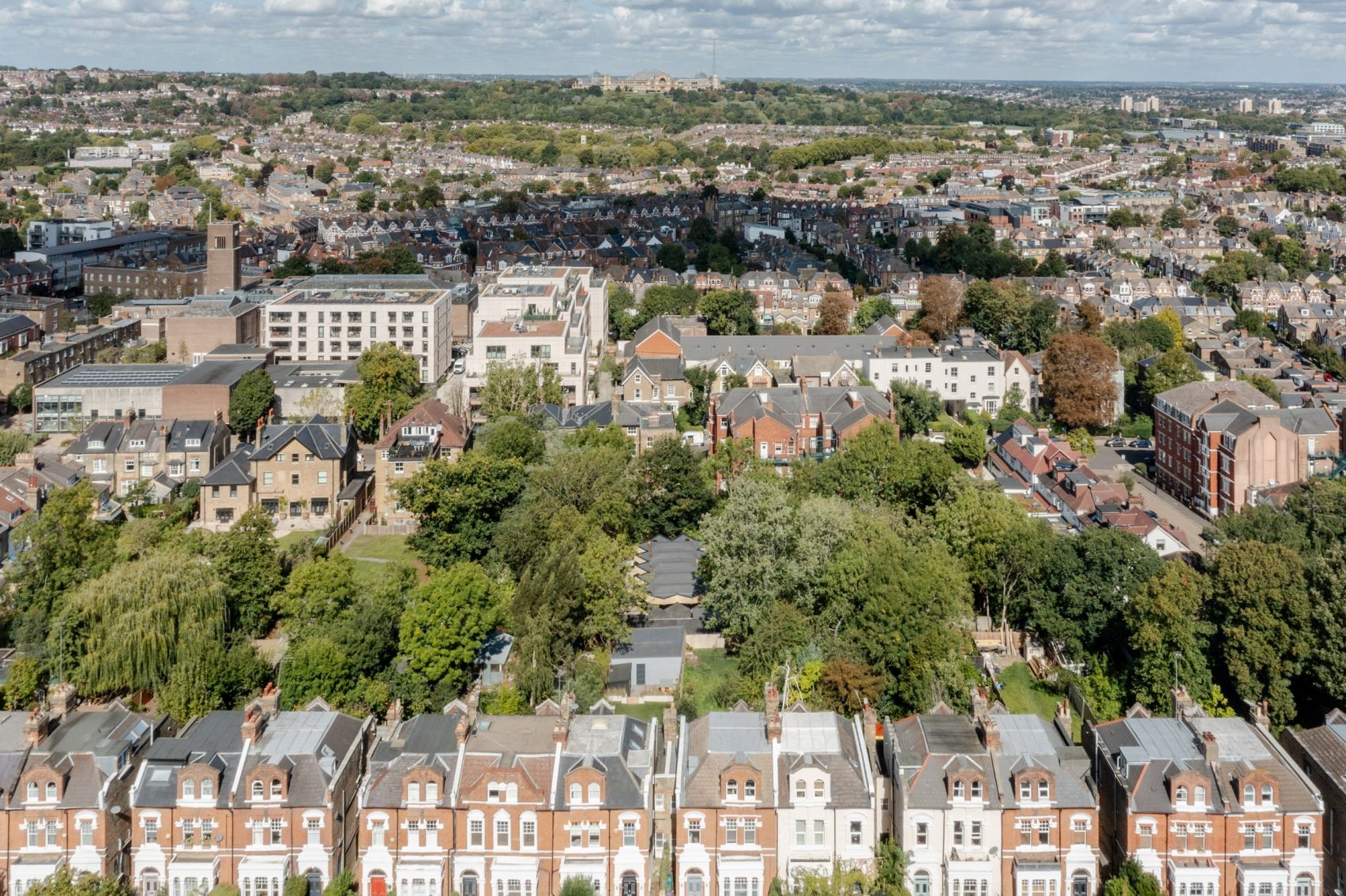 Andrei Saltykov Creates an Urban Forest Within a Slender London Envelope