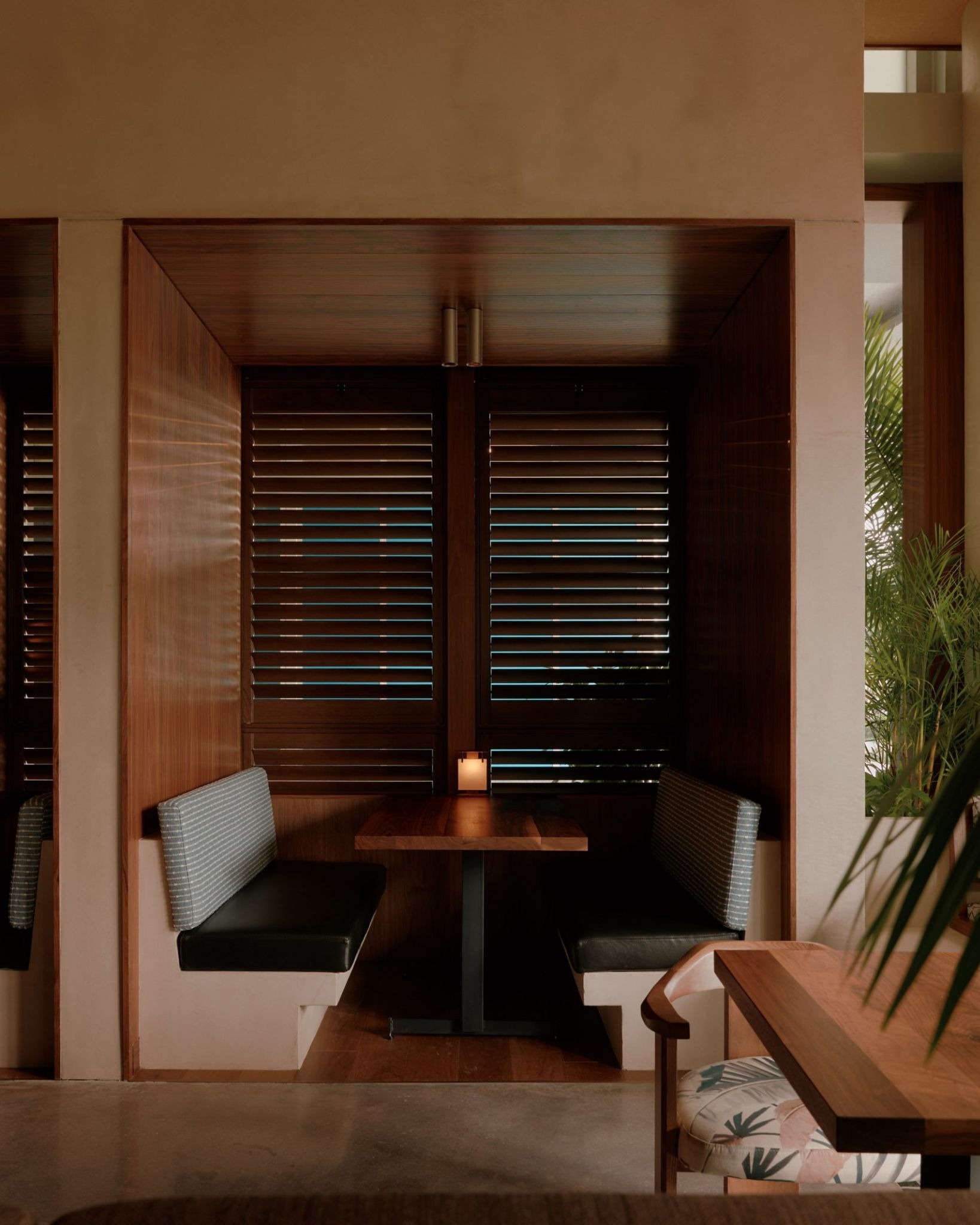 Uchiko Miami Beach: Islyn Studio Crafts a Tactile Journey Through Japanese Atmosphere