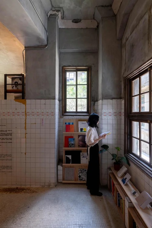 JC. Architecture Transforms Industrial Ruin into Taipei's Sensory Reading Garden