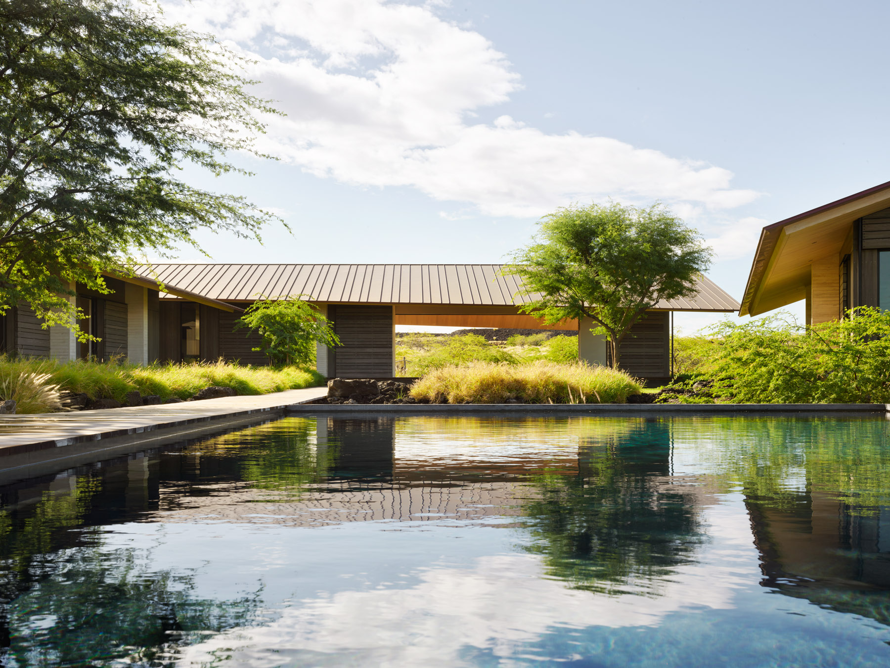 Pacific Respiration: Walker Warner Anchors Ethereal Pavilions in Kauai’s Volcanic Soil