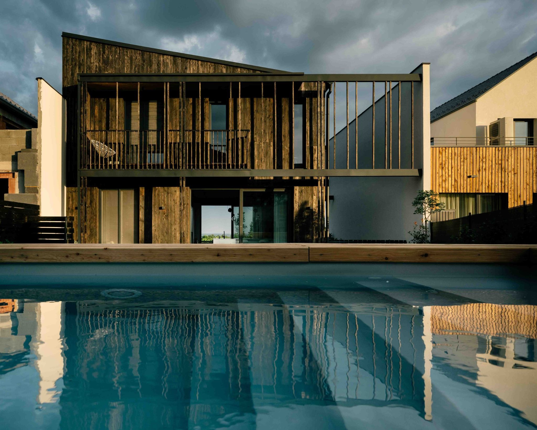 Equinox Builds Emília House as a Meditation on Timber, Light, and Hungarian Restraint