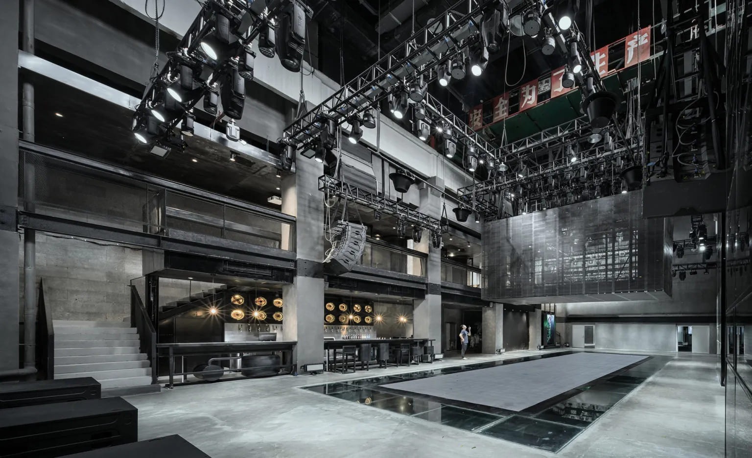 Wired for Drama: Atelier Alter Reanimates Dali’s Industrial Ghost into a Theatrical Machine