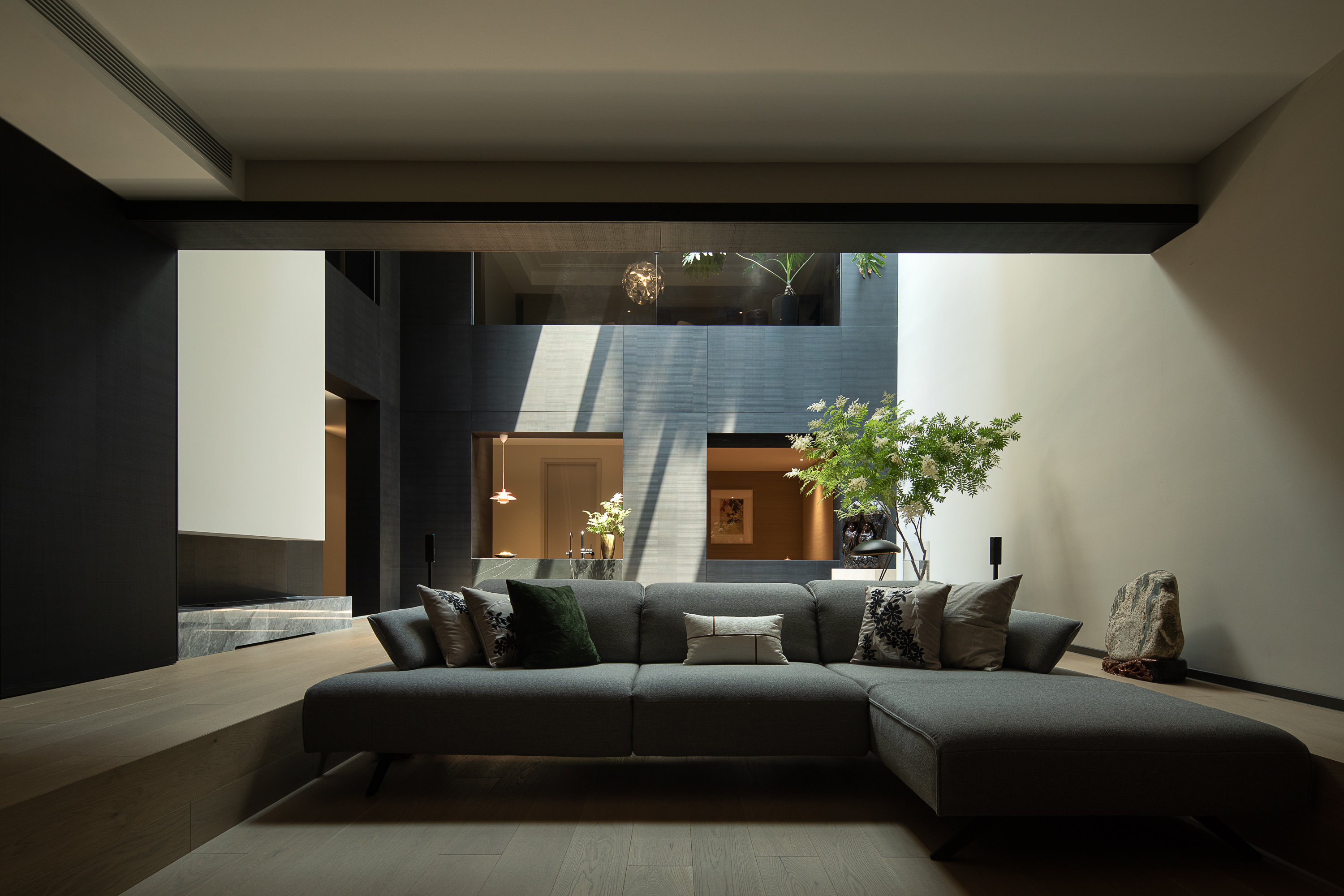 Where Light Writes The Day: A House Shaped By Time And Stillness