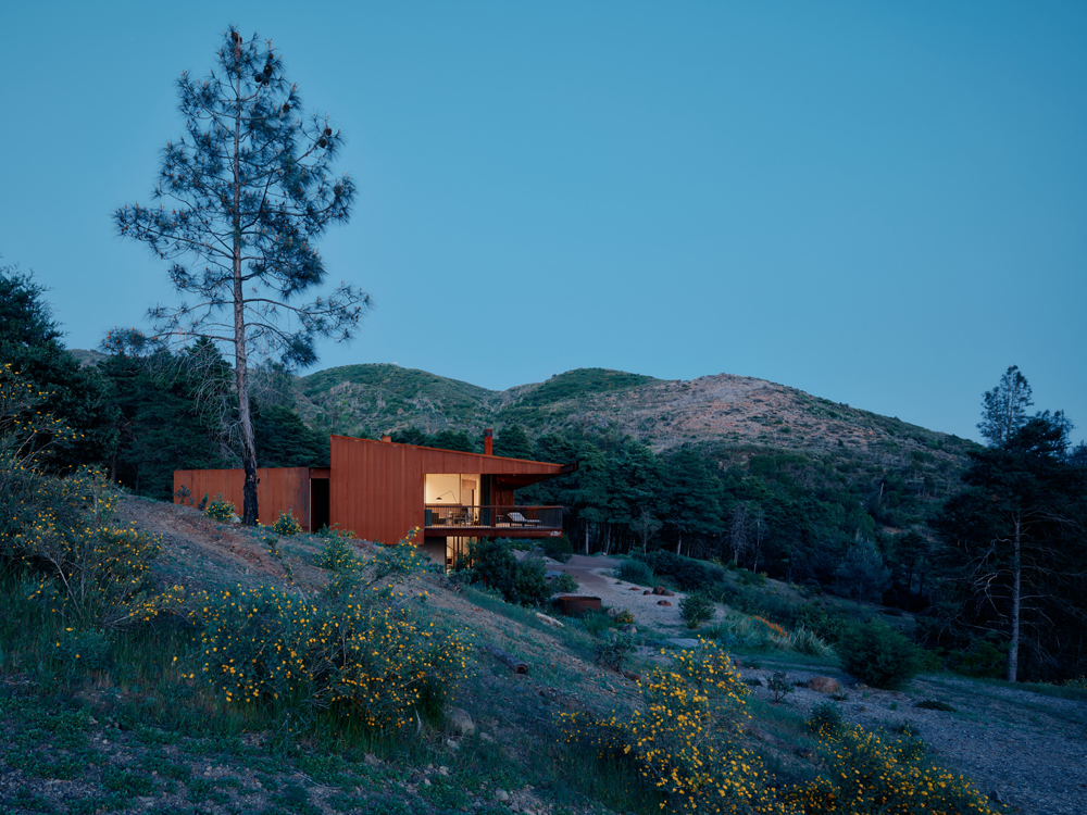 Faulkner Architects Armor a Healdsburg Retreat in Concrete and Corten