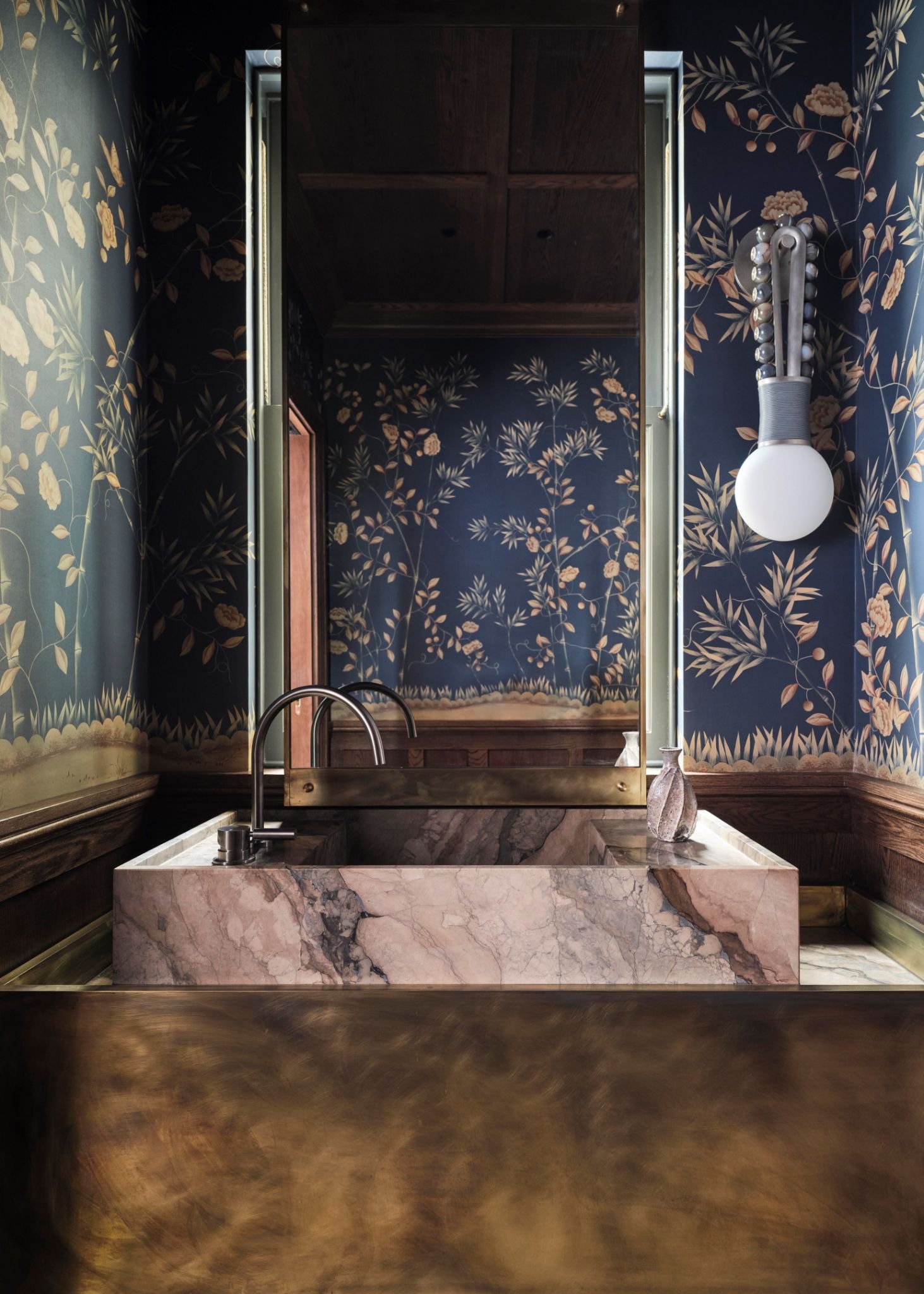 Jillian Dinkel Paints Sydney's Kilmory House in Shadows and Stone