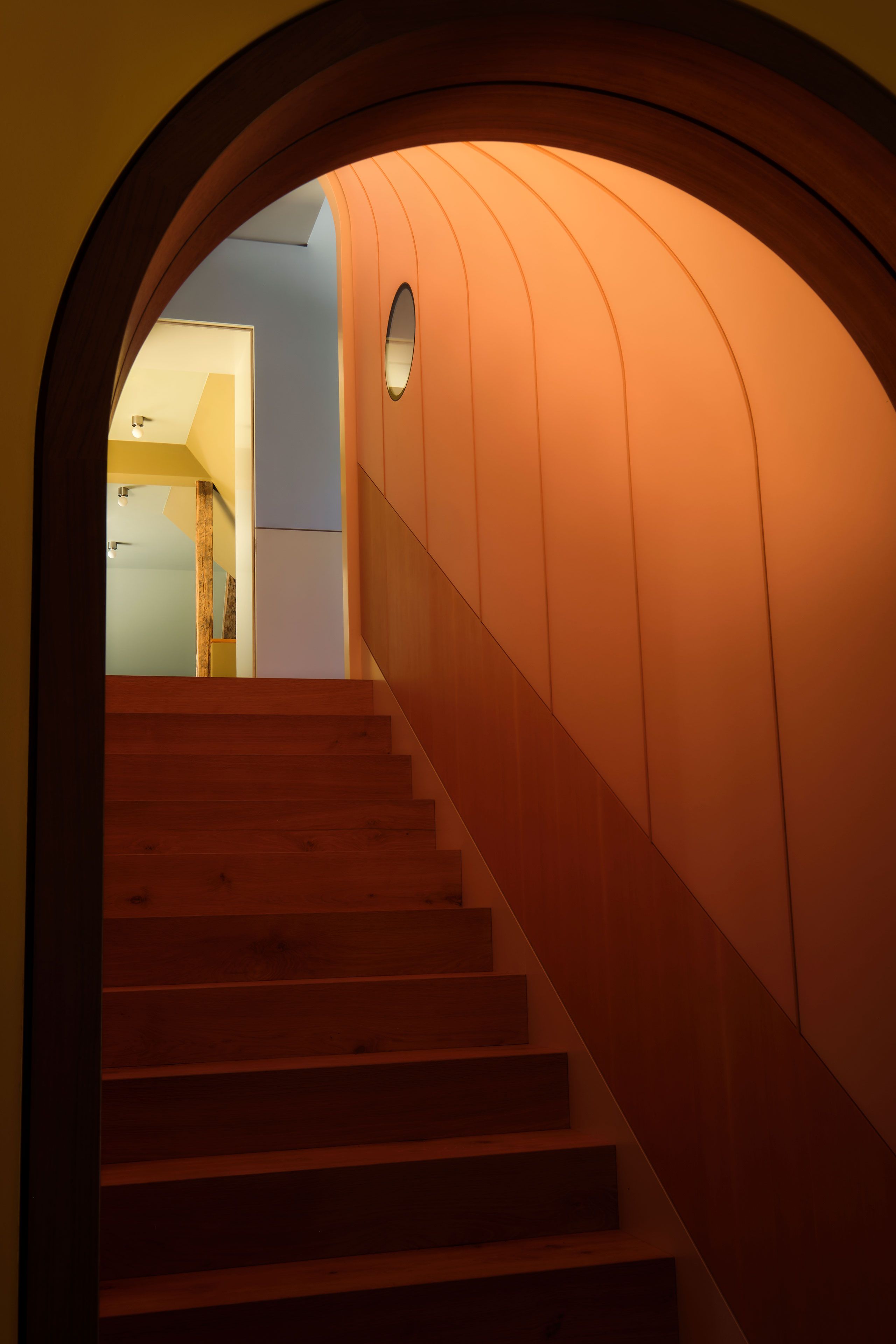 Chromatic Revival: Gisbert Pöppler Reimagines A 1920s Garden Villa In Hagen