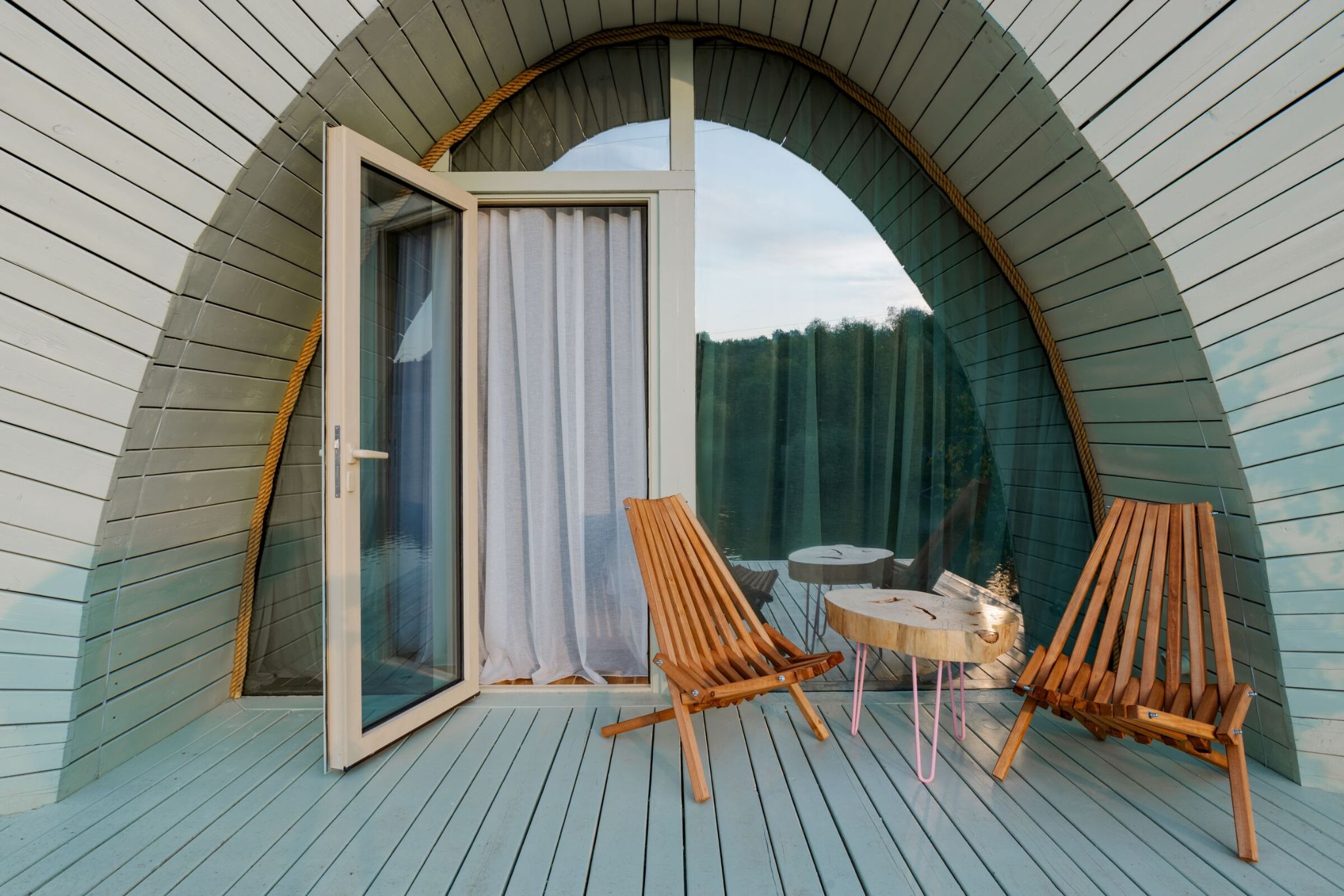LH47 ARCH Buries a Modern Fairytale Beneath the Moldovan Hills