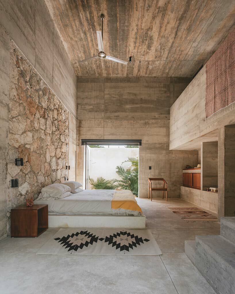 Top Picks - 10 Striking Brutalist Houses That Redefine Concrete Architecture