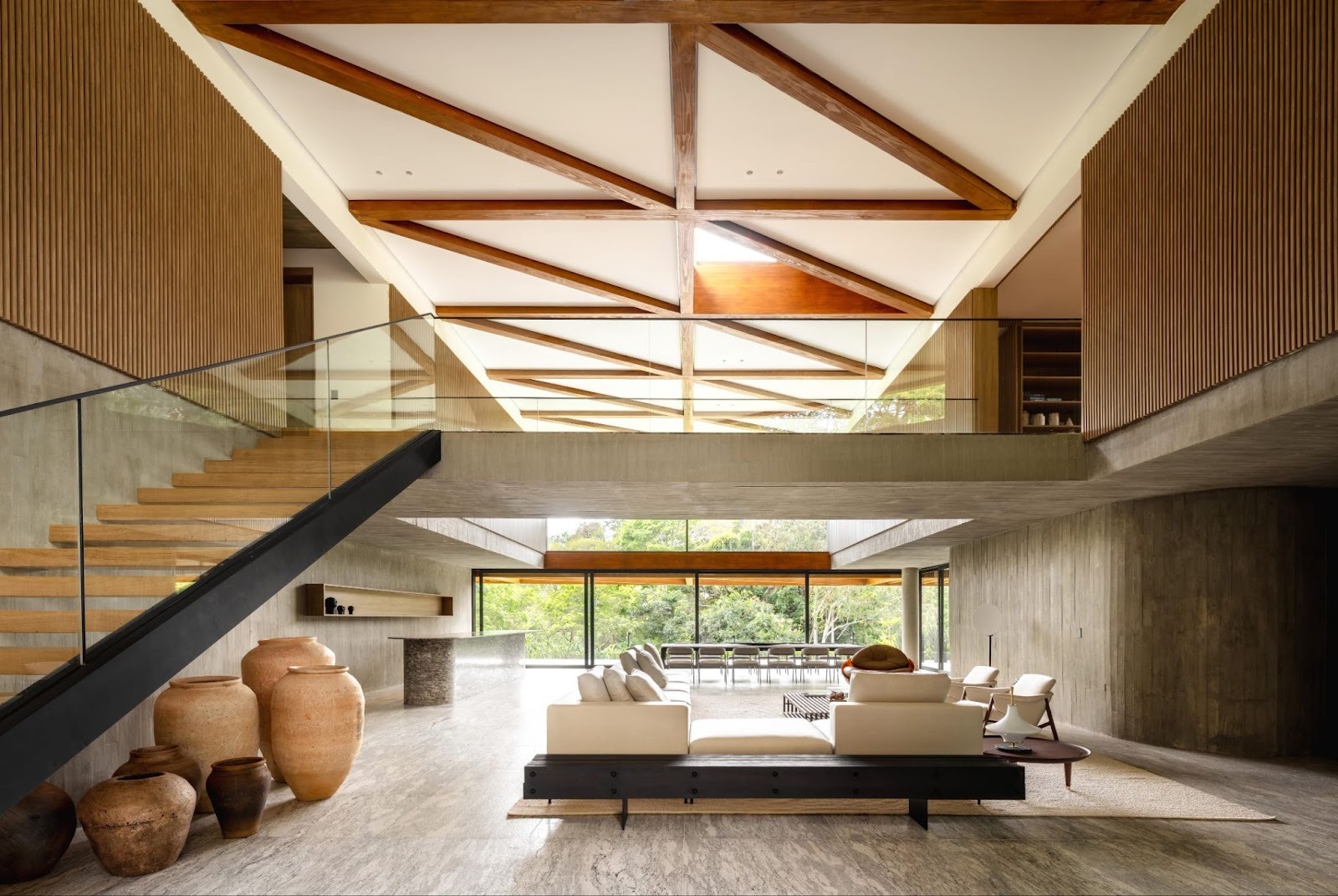 Tangram House: TETRO Arquitetura Composes a Geometric Home Rooted in Landscape