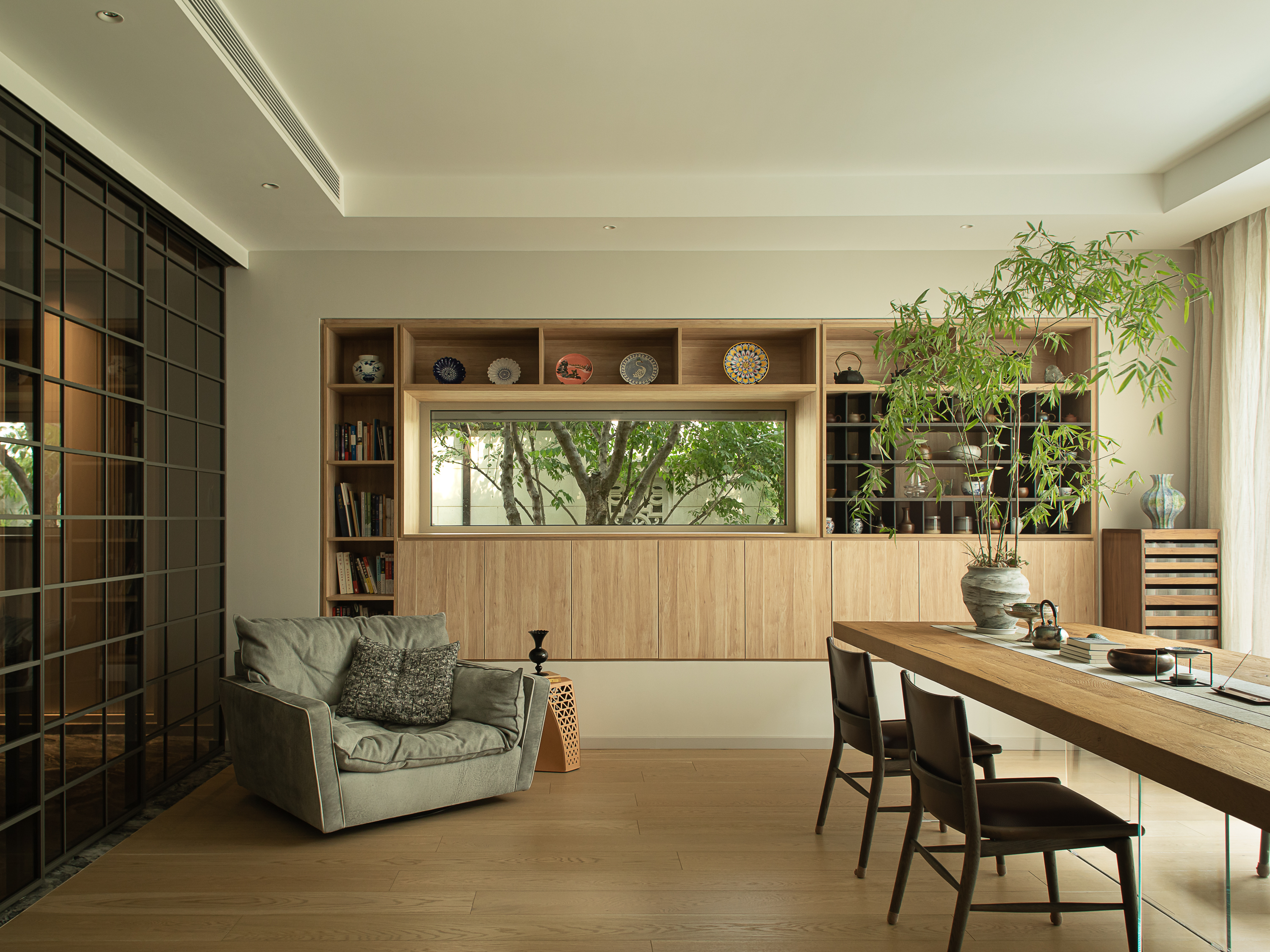 Where Light Writes The Day: A House Shaped By Time And Stillness
