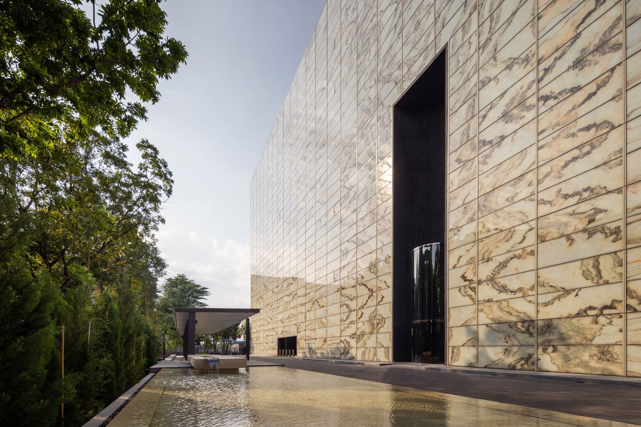 The Reserve by Monolab Studio: A Serene Dialogue Between Architecture and Nature in Singapore