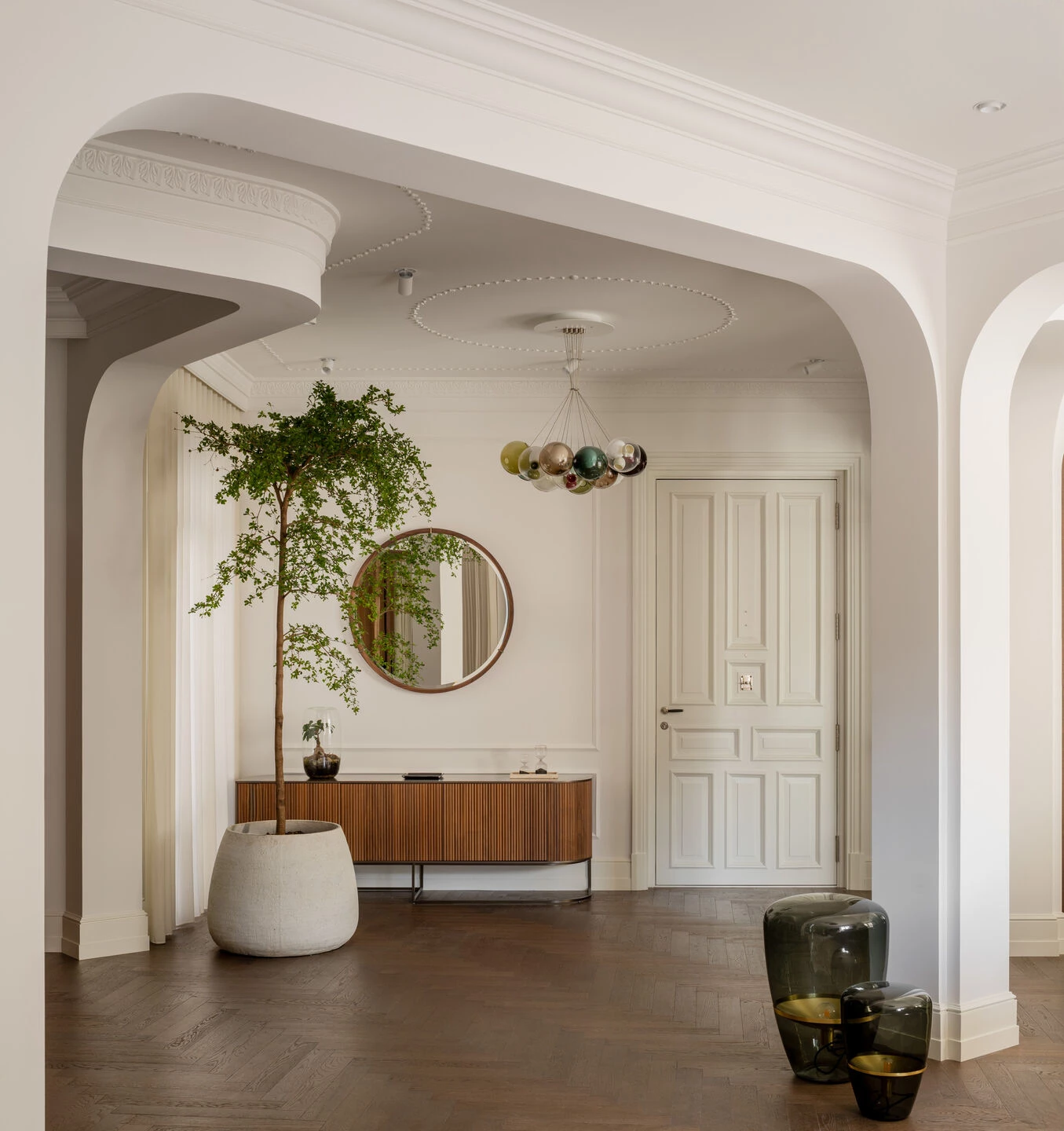 RA Apartment: A Contemporary Homage to Bilbao’s Architectural Memory