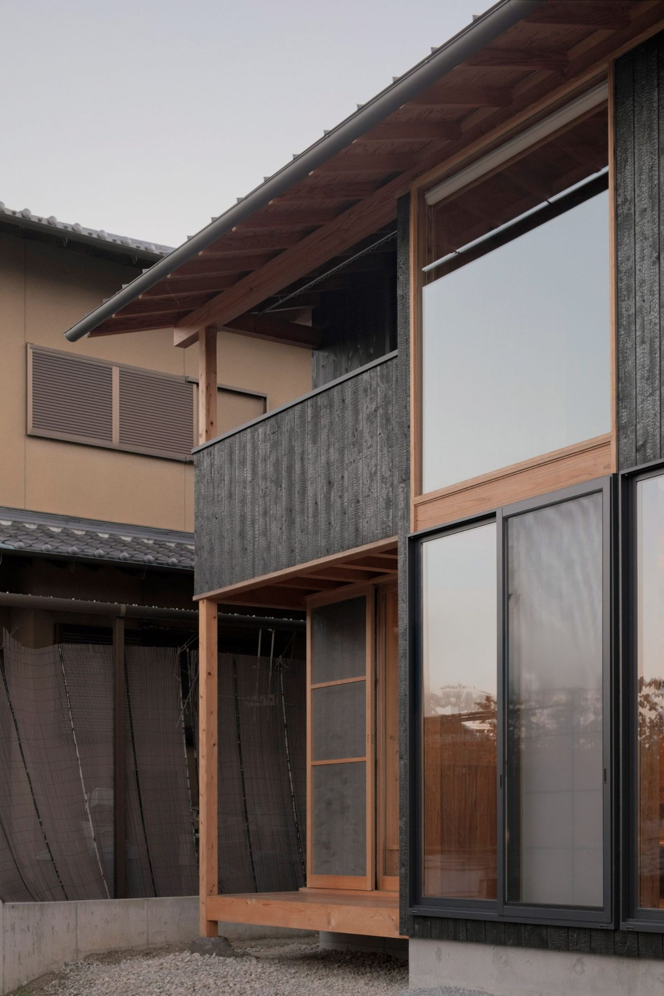 The Modern Ruin: Akio Isshiki Architects Excavates a Timeless Home in Osaka