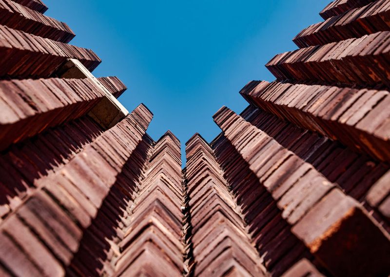 Upcycled Luxury: Turning Construction Waste Into Five-star Finishes