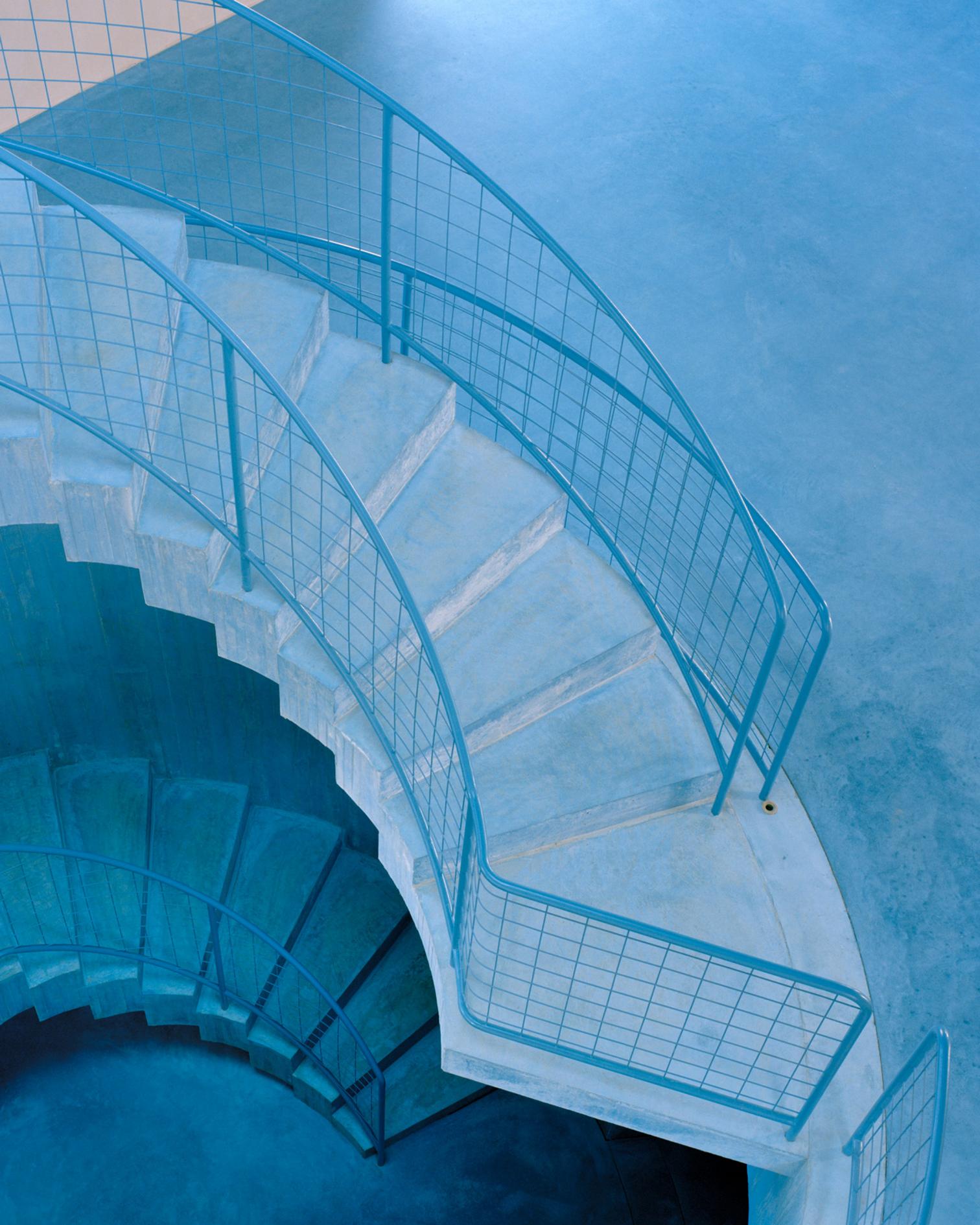 Top Picks - 6 Sculptural Staircases That Turn Homes Into Art