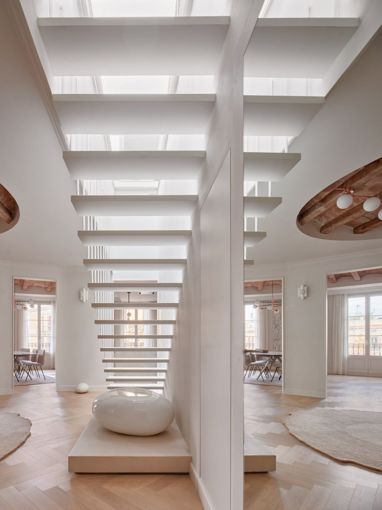 Éventail Apartment by Cometa Architects - Radiating Living in Barcelona’s Eixample